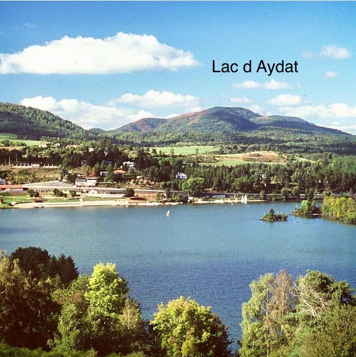 Gite M Et M Nébouzat Exterior photo
