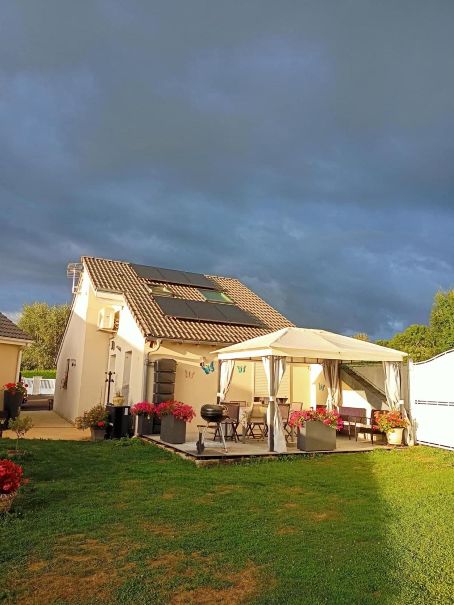 Gite M Et M Nébouzat Exterior photo
